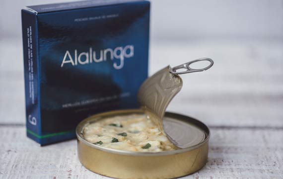 Lomos de merluza en salsa verde