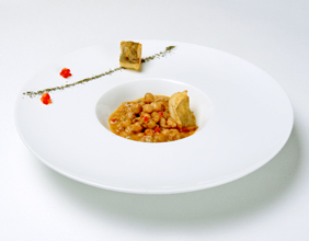 Garbanzos con centollo y bacalao
